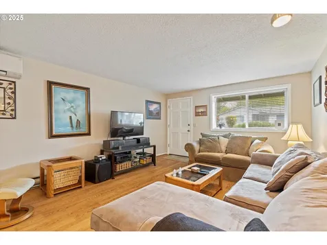 2147 NW Keel Avenue Lincoln City OR 97367