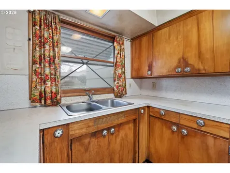 4620 SE 104th Avenue Portland OR 97266
