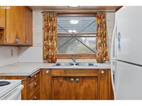 4620 SE 104th Avenue Portland OR 97266