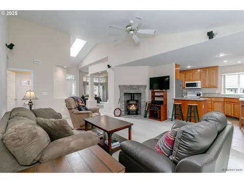 24788 E Mckenzie Valley Court Welches OR 97067
