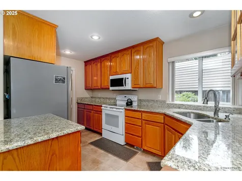 24788 E Mckenzie Valley Court Welches OR 97067