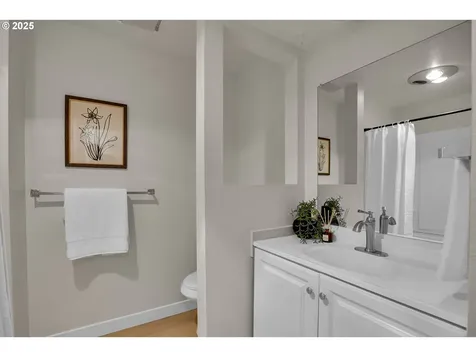 519 NW 82nd Street Vancouver WA 98665