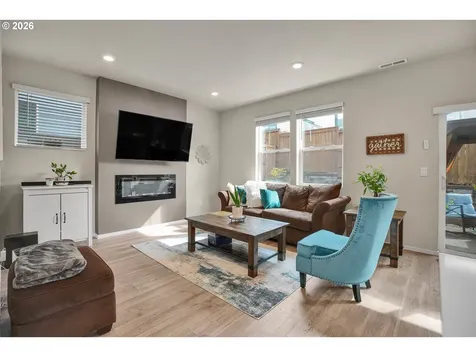 3758 SW Redfern Avenue Gresham OR 97080