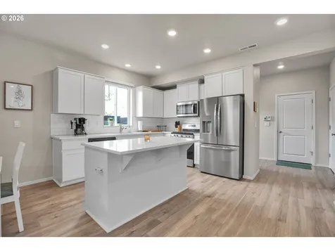 3758 SW Redfern Avenue Gresham OR 97080
