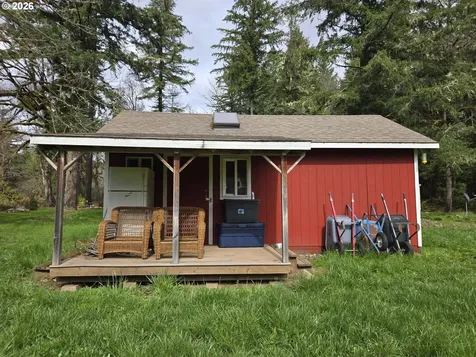 16817 Nonpareil Road Sutherlin OR 97479