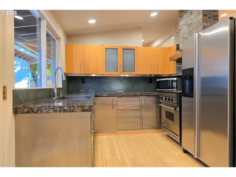 1539 NE 129th Place Portland OR 97230