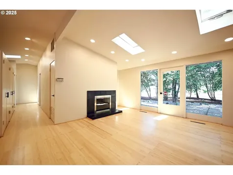1539 NE 129th Place Portland OR 97230