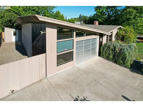 1539 NE 129th Place Portland OR 97230