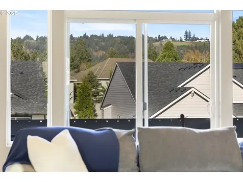 4236 E Willakenzie Street Newberg OR 97132