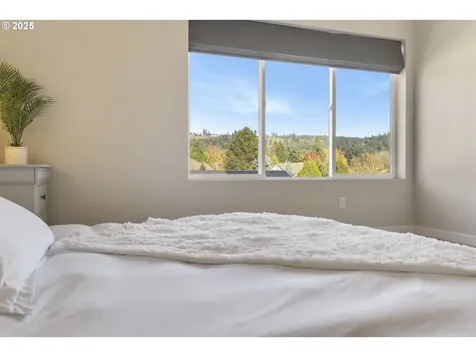 4236 E Willakenzie Street Newberg OR 97132