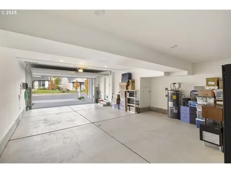 4236 E Willakenzie Street Newberg OR 97132