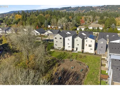 4236 E Willakenzie Street Newberg OR 97132