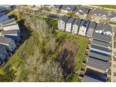 4236 E Willakenzie Street Newberg OR 97132