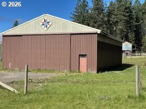 105 W Main Street Glenwood WA 98619