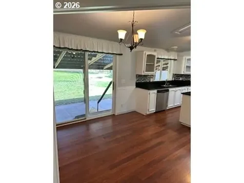 105 W Main Street Glenwood WA 98619