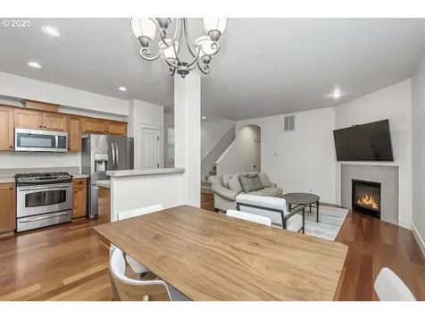 15183 SW Canyon Wren Way Beaverton OR 97007