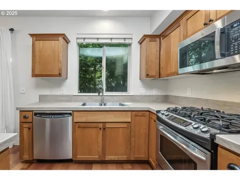 15183 SW Canyon Wren Way Beaverton OR 97007