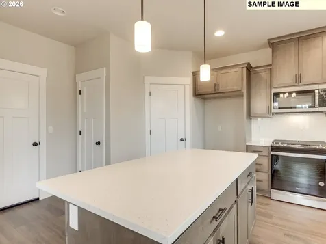 2335 E Otter Loop La Center WA 98629