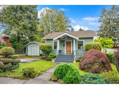 7318 SE Harrison Court Portland OR 97215
