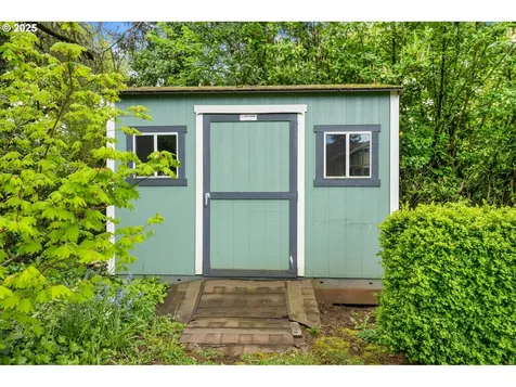 7318 SE Harrison Court Portland OR 97215