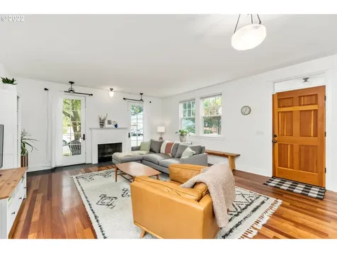 5519 SE 74th Avenue Portland OR 97206