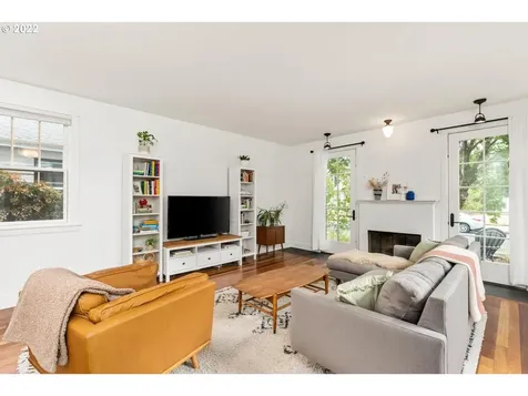 5519 SE 74th Avenue Portland OR 97206