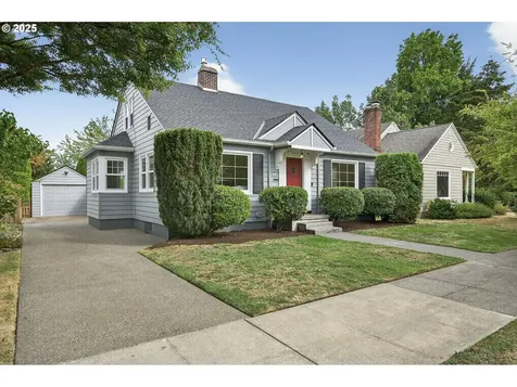 7754 SE 18th Avenue Portland OR 97202