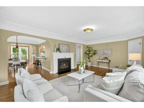 7754 SE 18th Avenue Portland OR 97202