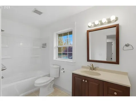 22790 SW 87th Place Tualatin OR 97062