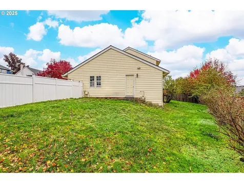 22790 SW 87th Place Tualatin OR 97062