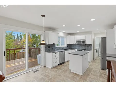 22790 SW 87th Place Tualatin OR 97062