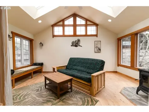 780 Michigan Avenue Bandon OR 97411