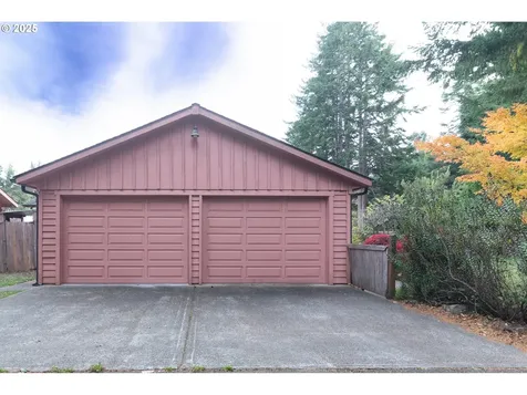 780 Michigan Avenue Bandon OR 97411
