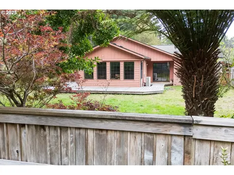 780 Michigan Avenue Bandon OR 97411