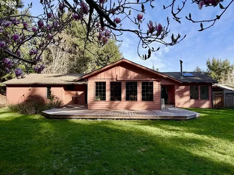 780 Michigan Avenue Bandon OR 97411
