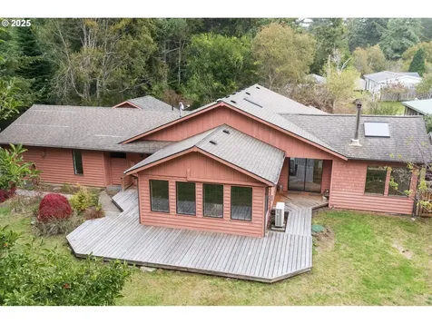 780 Michigan Avenue Bandon OR 97411