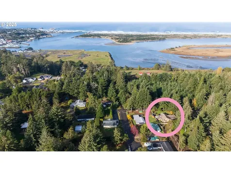 780 Michigan Avenue Bandon OR 97411