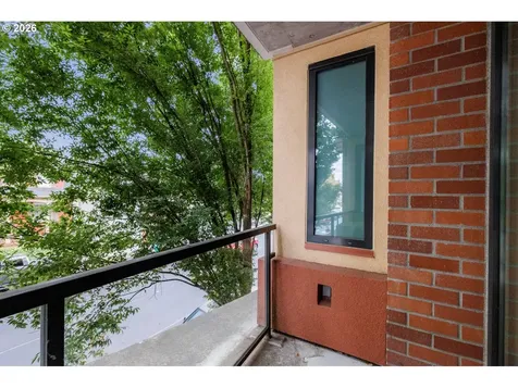 1620 NE Broadway Street Portland OR 97232