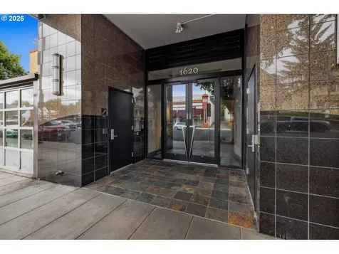 1620 NE Broadway Street Portland OR 97232