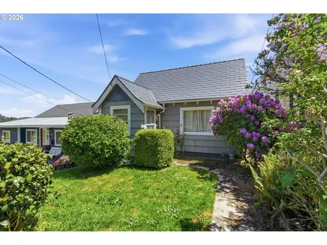 846 S 11th Street Coos Bay OR 97420