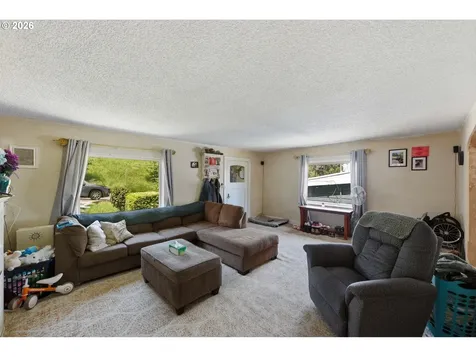 846 S 11th Street Coos Bay OR 97420