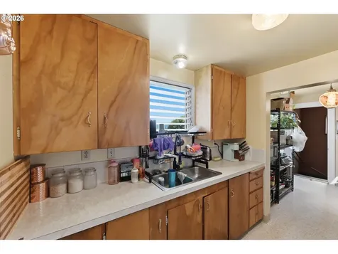 846 S 11th Street Coos Bay OR 97420