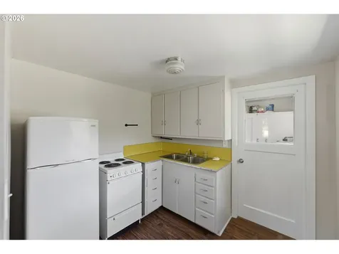 846 S 11th Street Coos Bay OR 97420