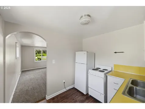 846 S 11th Street Coos Bay OR 97420