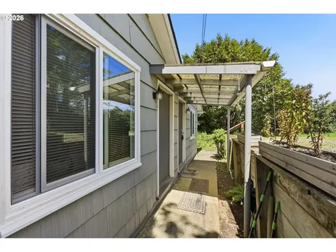 846 S 11th Street Coos Bay OR 97420
