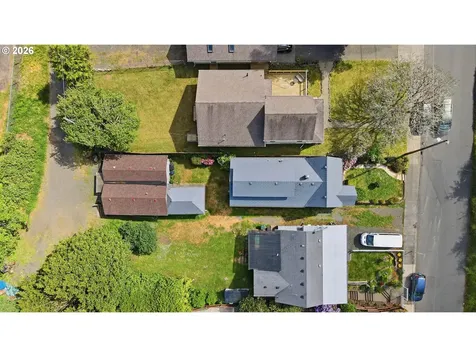 846 S 11th Street Coos Bay OR 97420