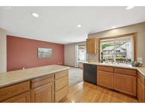 357 SW 30th Court Troutdale OR 97060