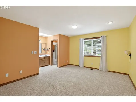 357 SW 30th Court Troutdale OR 97060