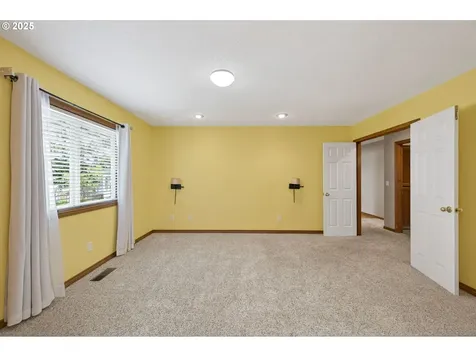 357 SW 30th Court Troutdale OR 97060