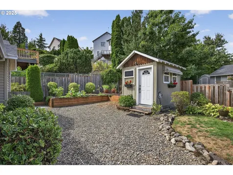357 SW 30th Court Troutdale OR 97060